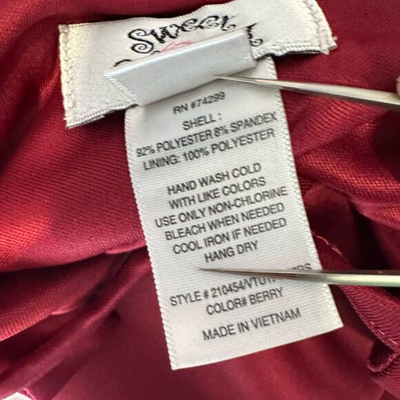 Sweet Storm Mini Dress WMNS M Berry Red Cut Out Pleated Fit & Flare Sleeveless - Picture 7 of 7